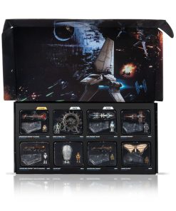 Scout Class Series 4 Box Set includes limited edition chase and rare